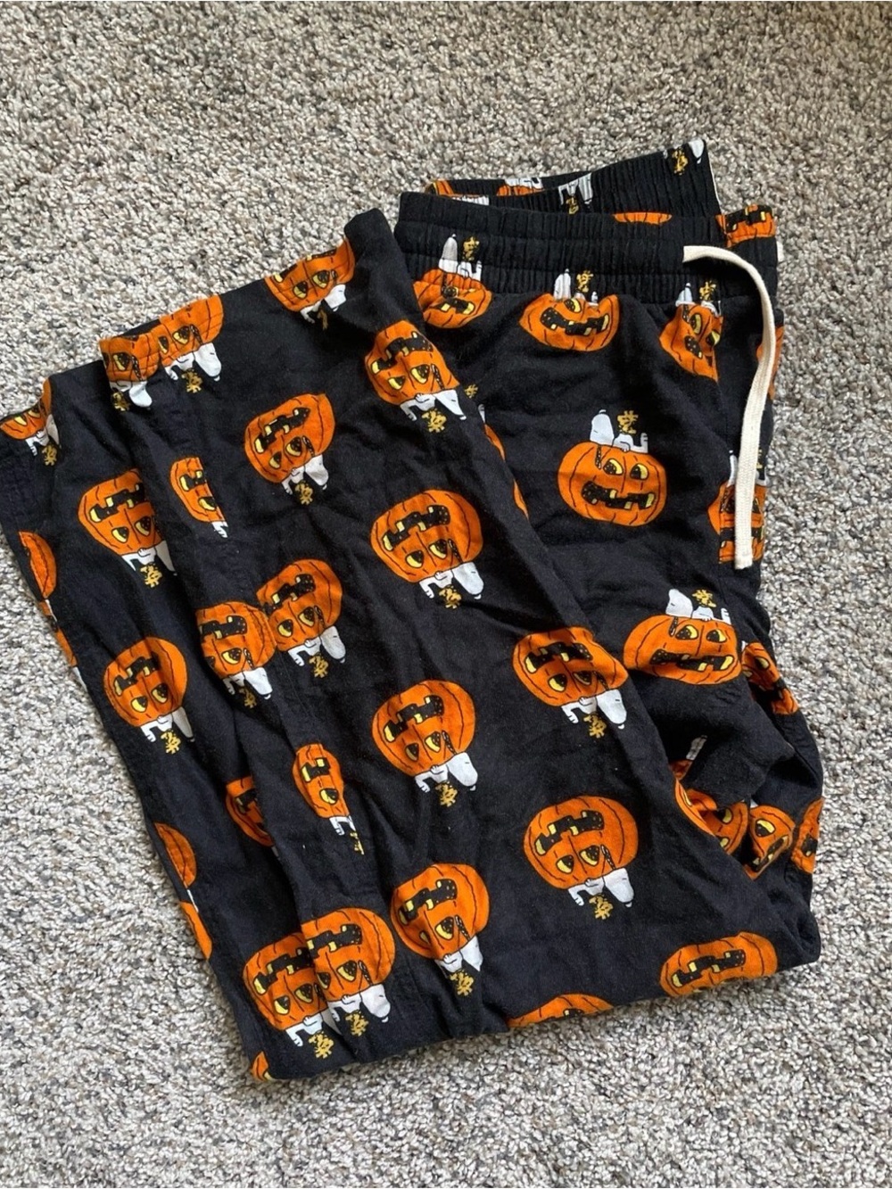 American Eagle Halloween snoopy pajama lounge pants M